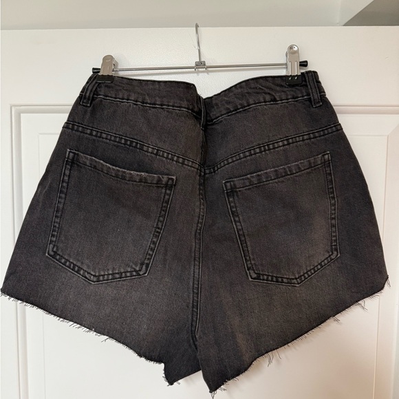 Garage Denim Women’s Festival Short Black Denim Size 9 Distressed - Picture 2 of 5